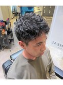スパイラルマッシュアップバングショートツーブロック黒髪