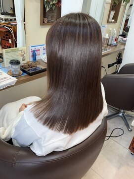 コアフィールフィス(COIFFURE fils) 《見附　今町》M3D ダークベージュ　艶ロング