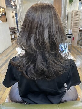 アリスバイアフロート 自由が丘(ALICe by AFLOAT) レイヤーカット