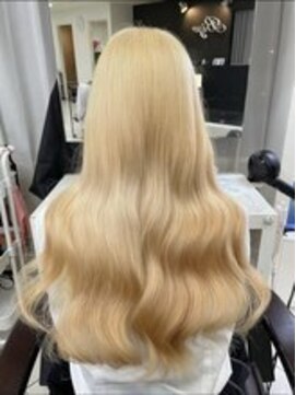 ディア(.eer) 【ブリーチ抜きっぱなし】ブロンドヘア