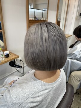 エイト オキナワ 沖縄新都心店(EIGHT okinawa) ハイトーンボブ