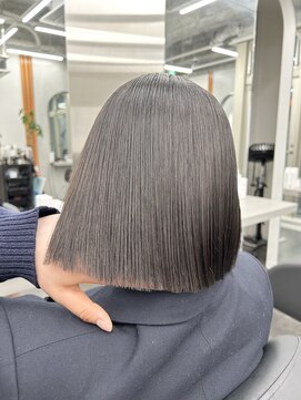 エイト 立川店(EIGHT) ☆切りっぱなしボブ☆
