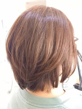 ビューティシモ 東長崎(Beautissimo) ミディアムボブスタイル