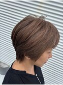 立体感レイヤーカットショートボブヘア×グレージュ30代40代50代