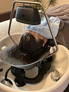 美容室 スパイス(SPICE)の写真/【完全個室スパルームあり◎】極上ヘッドスパで、汚れをすっきり落とし日頃の疲れもリフレッシュ♪