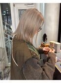 くすみベージュ ミルクティーカラー ケアブリーチ 大人ボブ