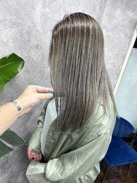 アンティア小作(ANT‘IA) バレイヤージュ