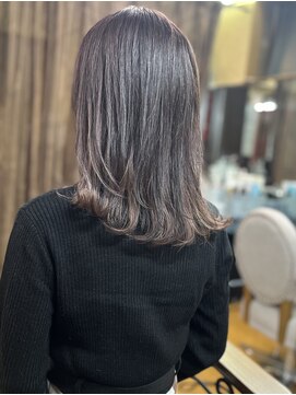 エレガントリゾート グレイスヘアー パッツンウルフ