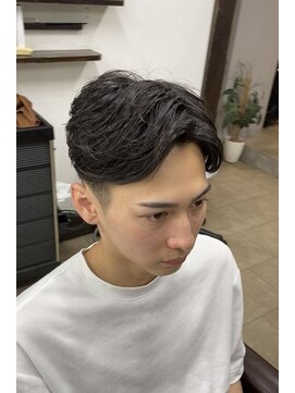 リレーションメンズヘアー(RELATION MEN'S HAIR) マンバンフェードダークアッシュニュアンスパーマセンターパート