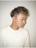 BURGメンズカットアップバングスパイキーショートスキンフェード