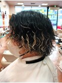 スタイリングも楽々！スパイラルパーマ