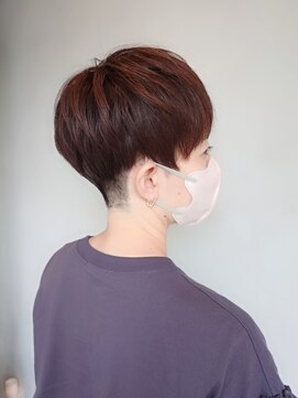 ラトリエコンタン(L´atelier Content) 30代40代50代おすすめ 刈り上げ×カジュアルベリーショート