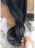 ダークブルーで暗めだけど涼しげに☆