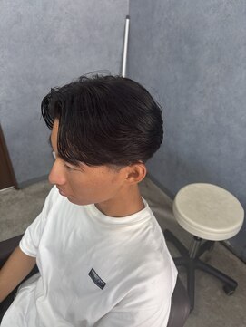 クレオ 福大通り店(CREO) 黒髪×センターパート