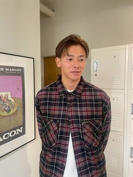 リビング 津田沼(LIVING) 千葉駅MEN’S HAIR/サーフカール/刈り上げセンターパート