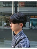 シーンバイラッド ヘルム(SCENE by RAD helm)&nbsp;ビジネス対応センターパートツーブロックヘアメンズカット艶感