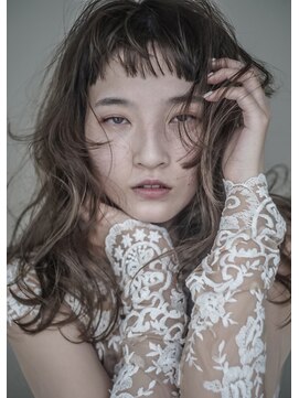 テトヘアー(teto hair) SEMILONG［グラデーション・顔まわりレイヤーカット］