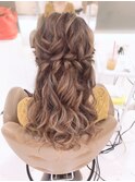 ヘアアレンジ 、パーティーヘア、ハーフアレンジ。