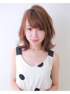 アフロートpd+ KOBE(AFLOATpd+) 大人可愛い外ハネレイヤーボブ