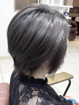 クアトログランシュ ひたちなか店(QUATRO×GranCieux) ダークグレージュ