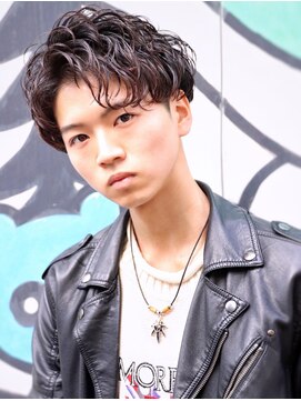 グルーマーズトウキョウ(GROOMER/S TOKYO) 【GROOMER/S 佐藤】 スパイラルパーマ スタイル