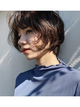 シロ(SHIRO) ショートボブ