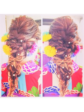 ブラウ ネイル パーティー(Blau Nail Party) 華やか編み込みstyle