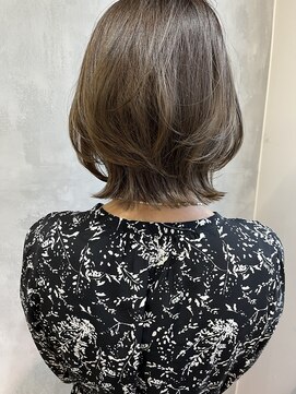 キチ(kichi.) [kichi.] レイヤーボブ×くすみベージュ