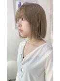 大人なブリーチ ミニボブ ブリーチ ミルクティー ベージュ