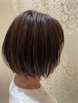 アース 上本町店(HAIR&MAKE EARTH) 大人ガーリー チョコレート プリカール 小顔 丸みショートボブ