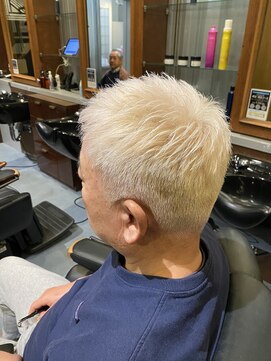 ヤード(YARD) ブリーチ2回で作る抜きっぱなしハイトーン