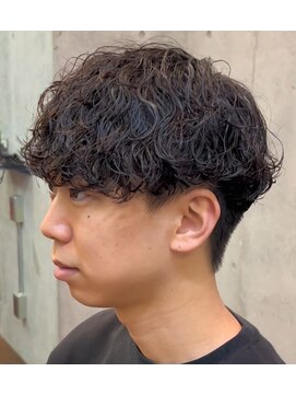 スピンオフシフト(SPIN-OFF SHIFT) 波巻きスパイラルパーマ