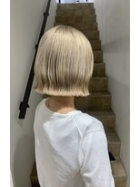 バズ(BUZZ) ブルベ×ホワイトベージュ*BUZZ岡本