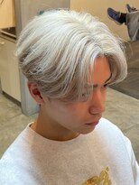 ジュンヌオム リンカラン(Jeune Homme LINGKARAN) フェザーショート×ハイトーンカラー