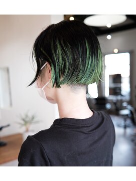 ニル(NiL) インナーカラー　ボブ