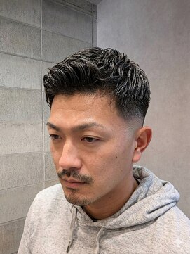 ワンワンオー バーバーショップ コンチネンタル(@110 BARBER SHOP continental) 濡れパンフェザーアップ