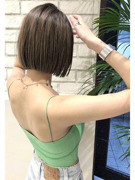 トルネード(TORNADO) 韓国風外国人風ハイライト 切りっぱなしボブ タンバルモリM127