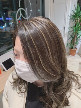 アンシー(anSHE) ハイライトセミロング