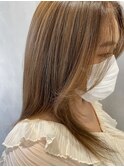 ハイライト入りベージュ×流れる顔周り☆