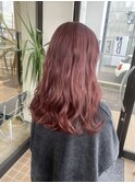 ピンクベージュ