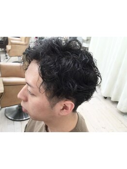 【土岐市】フォーマルにもカジュアルにもシーンによって、オンオフ可能な遊び心を交えたヘアを♪