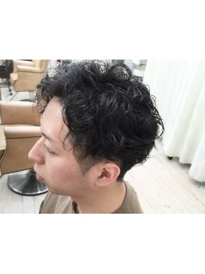 【土岐市】フォーマルにもカジュアルにもシーンによって、オンオフ可能な遊び心を交えたヘアを♪