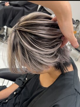 ミユーズ 表参道(Miyu's) ホワイトバレイヤージュ