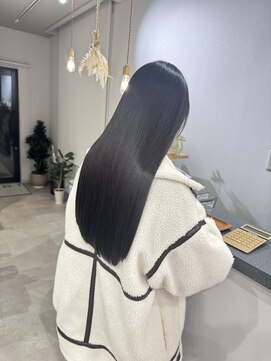 ヘアードレッシング イマイ(IMAI) タイトロングストレート