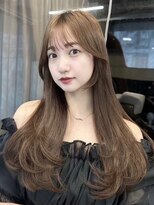 エヌアイ オモテサンドウ(ni omotesando)&nbsp;初めてのレイヤーカットにおすすめ/くびれ巻き