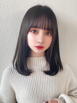 アフロート ディル(AFLOAT D'L) 黒髪透明感ぱっつん前髪小顔顔まわりミディアムレイヤー髪型