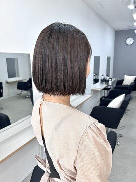 パール(Pearl) ボブ/切りっぱなしボブ/透明感カラー