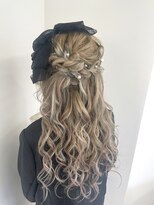 アース 市ヶ谷店(HAIR&MAKE EARTH)&nbsp;大人可愛い10代20代30代サイドお団子ハーフアップ