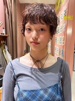 ヤー(YA) ベリーショート パーマ