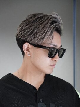 メッツ 原宿(METS) MEN'S/ハイライト×かき上げサイドパート/テーパーフェード